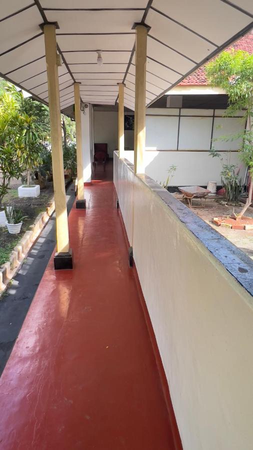 Hotel Resthouse Vavuniya Exterior foto